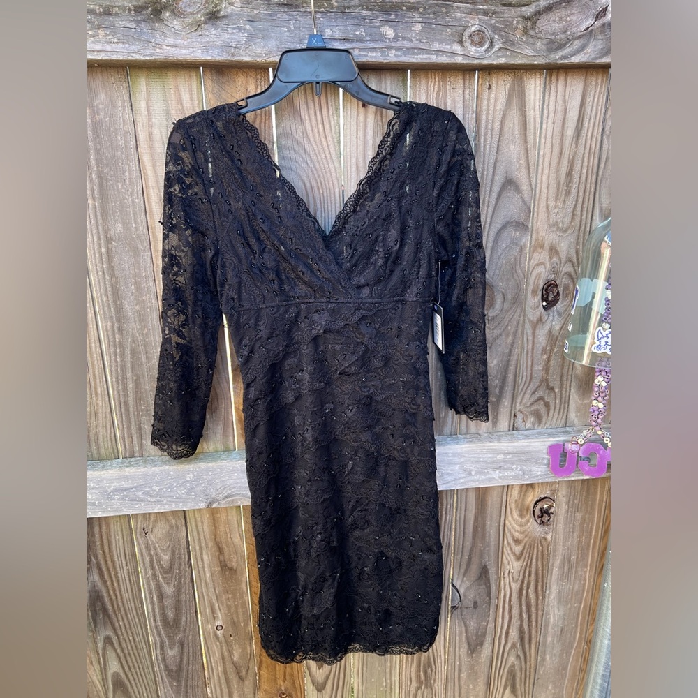Marina black lace dress - Picture 9 of 9